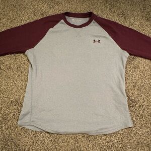 Underarmour long sleeve t-shirt